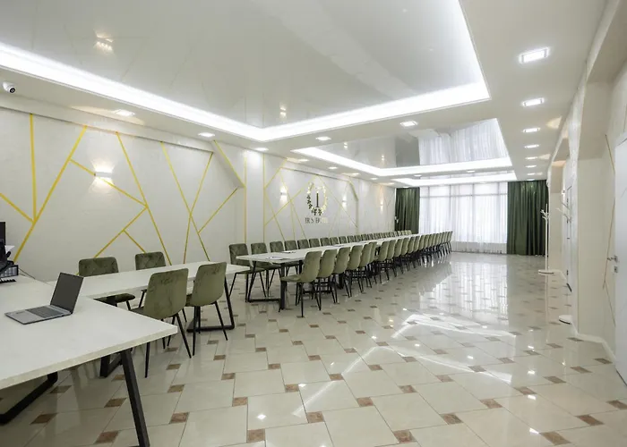 Iris Hotel