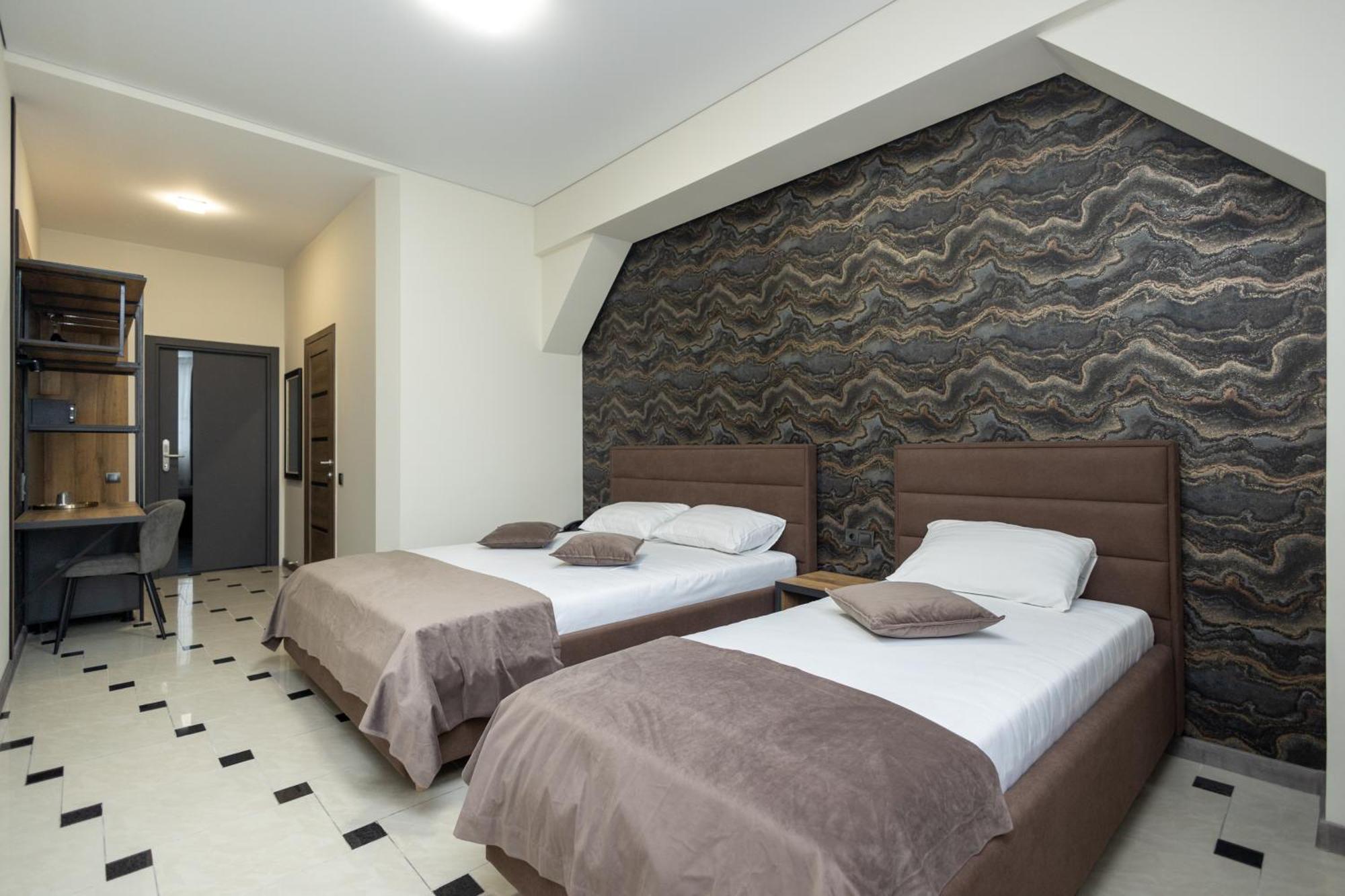 Iris 4* Chişinău